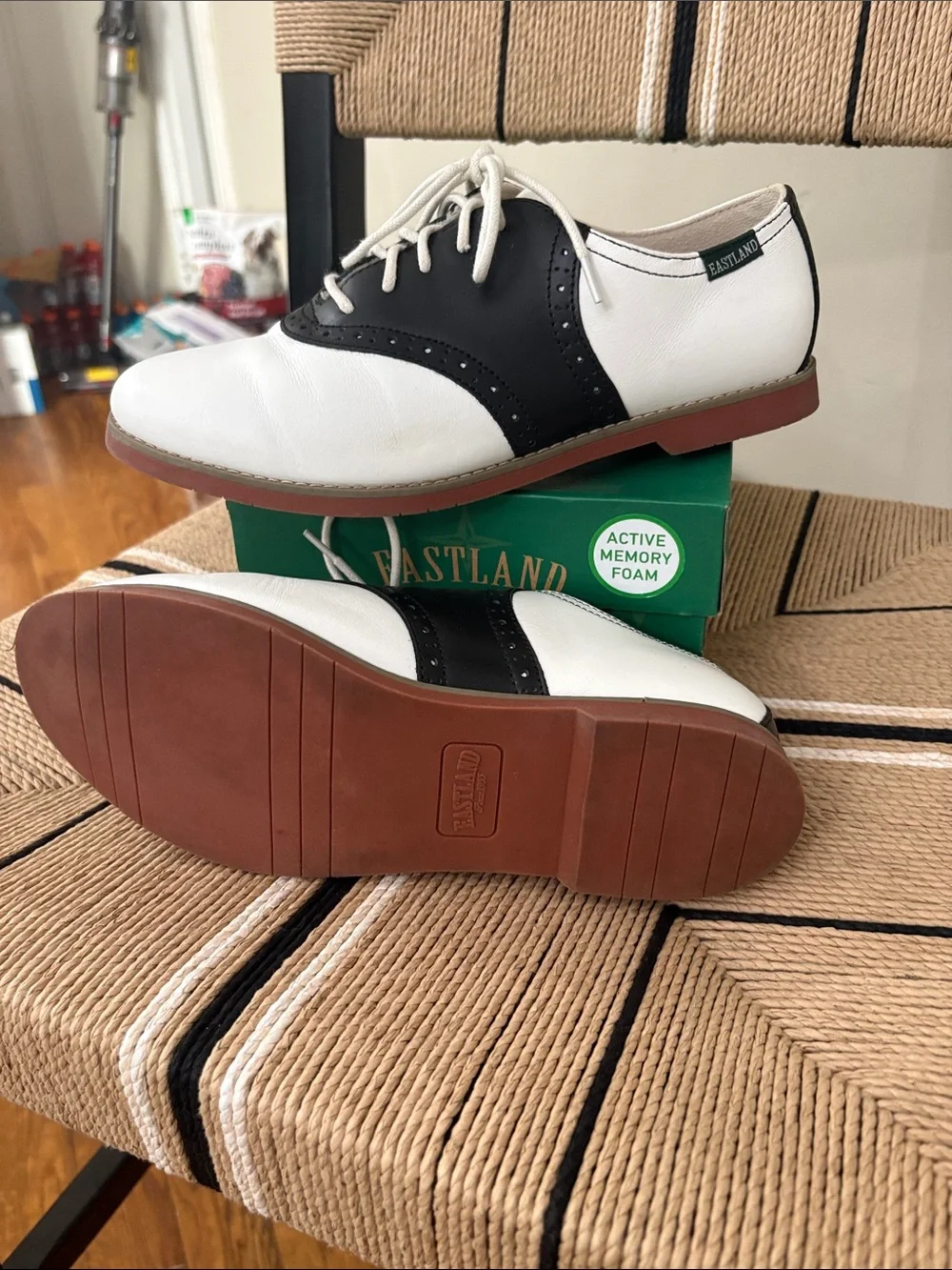 Eastland Black and White Two-Tone Saddle Oxfords - Picture 3 of 4